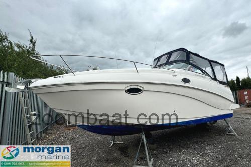 Rinker 250 Fiesta Vee Spesifikasjoner og anmeldelser